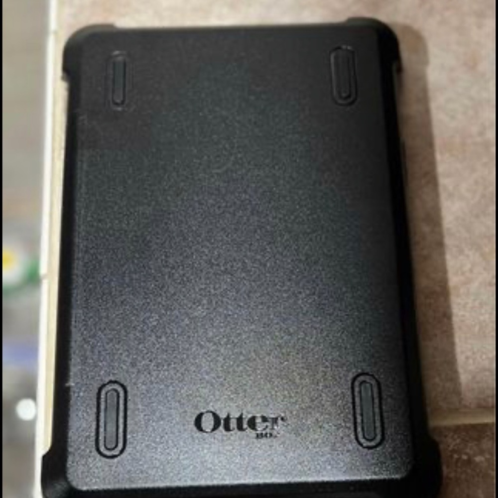 Galaxy Tab S7 Case

Defender Series-New No Box***